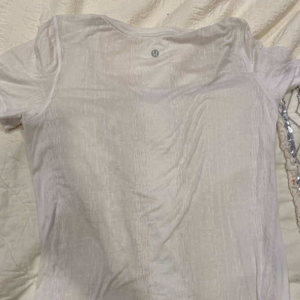 Lululemon workout tshirt